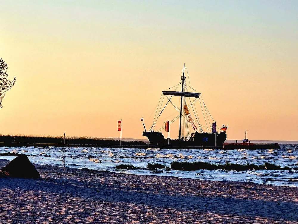 Beach & Waterfront