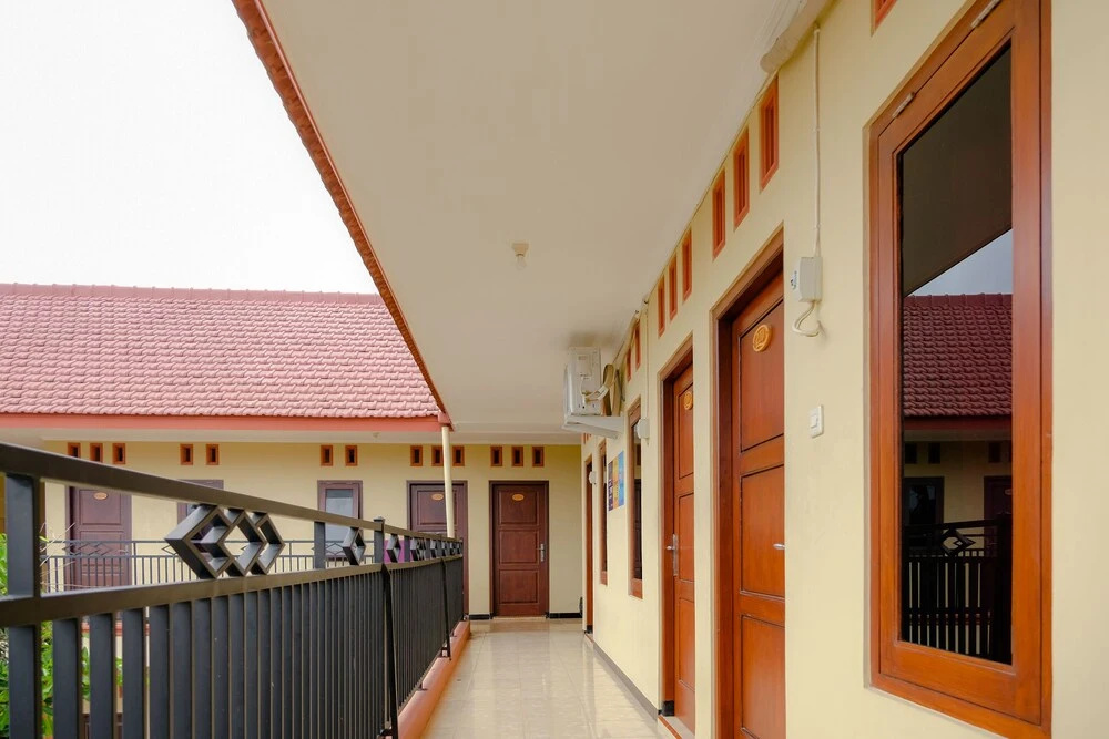 Balcony & Terrace