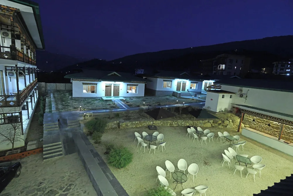 Tsherim Resort