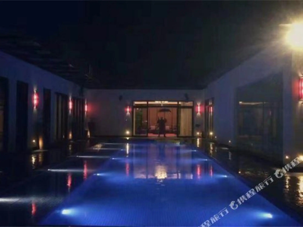 Fogang Hemingzhou Sakura Hot Spring Resort