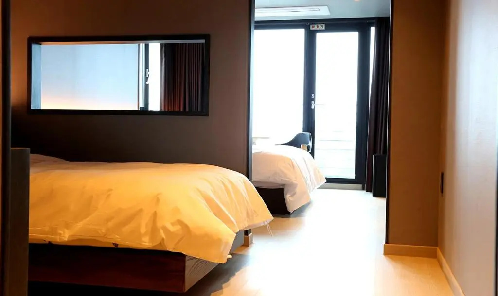 Standard Double room with ocean view (twin beds)
