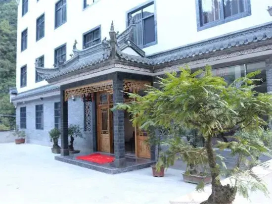 Jixi Ancient Road Home Inn