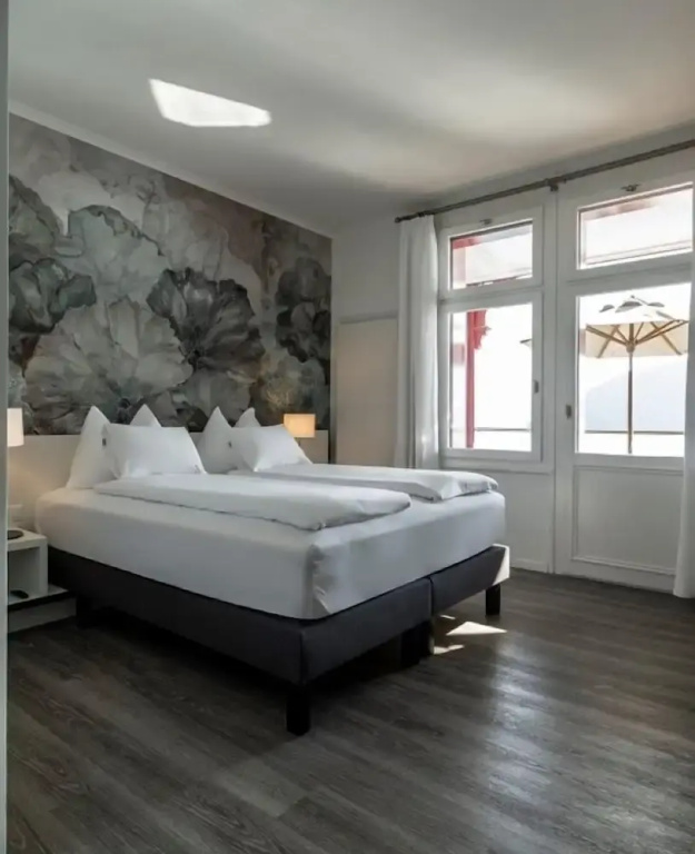 Premium Double room with balcony and with lake view (full double bed)