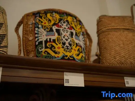 LOOM - heritage stay in the heart of KK