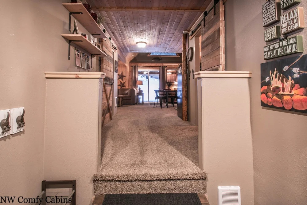 Camp David 1 Bedroom Home by NW Comfy Cabins - фото 7