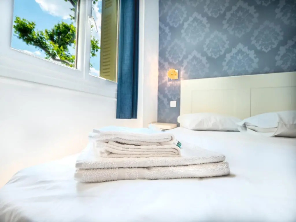 Hotel Altera Roma ( before Avignon Hôtel Monclar ) - Chambres