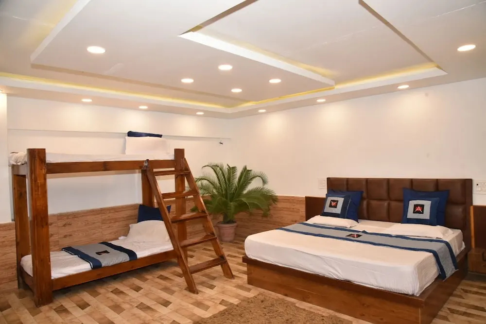 Standard Family room