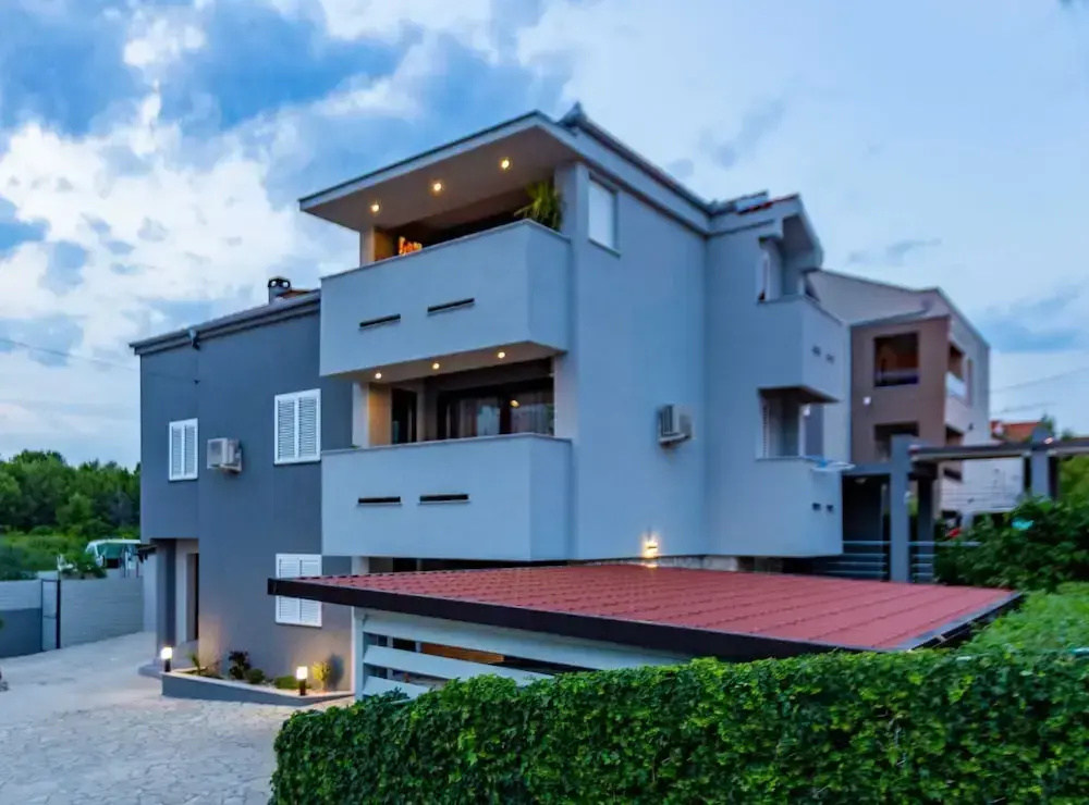 Zadar Lavish and Luxurious Apartment With Private Pool