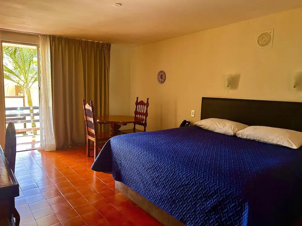 Standard Double room with pool view (full double bed)
