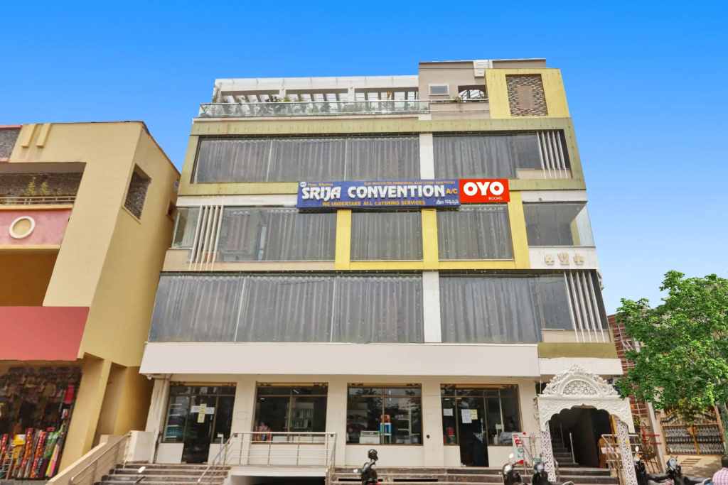 Super Hotel O Dk Reddy Square