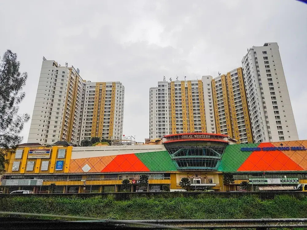 Elegant 2Br Apartment at Great Western Resort