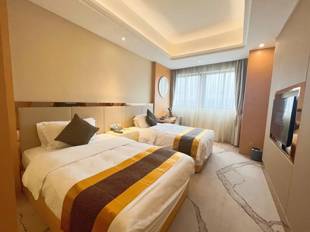 Ramada Enping — 2