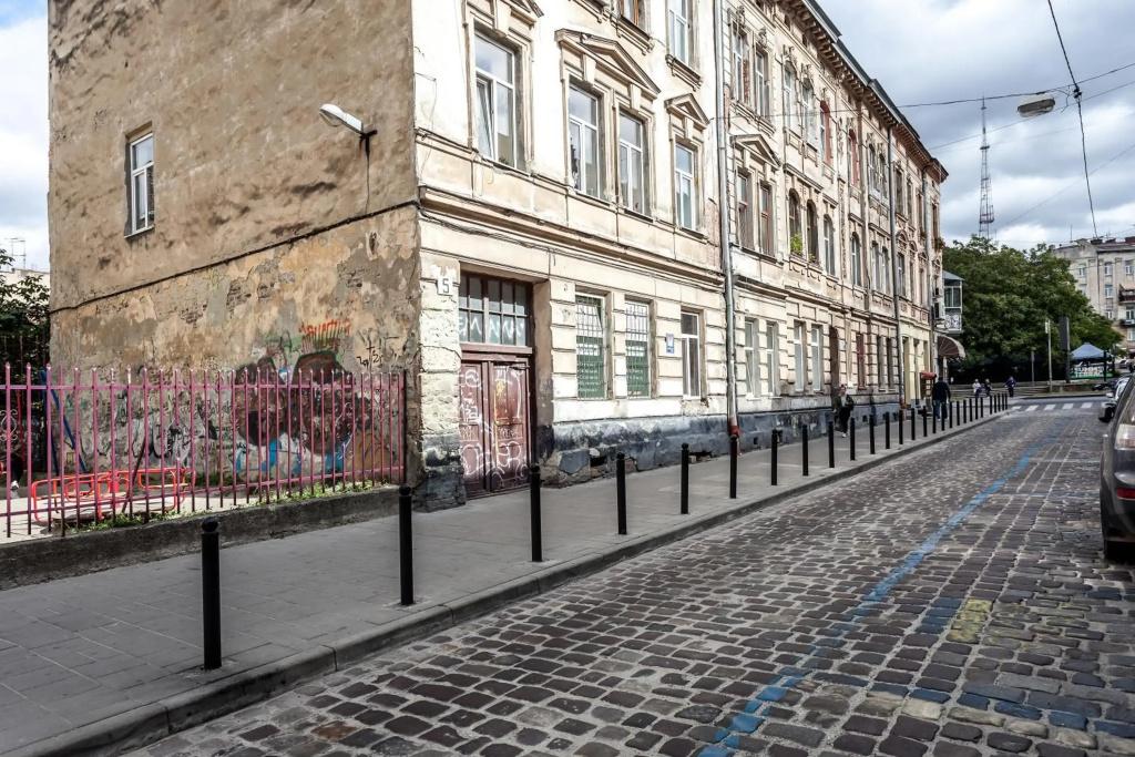 ROMANTIC apartments-near Opera house 5/4