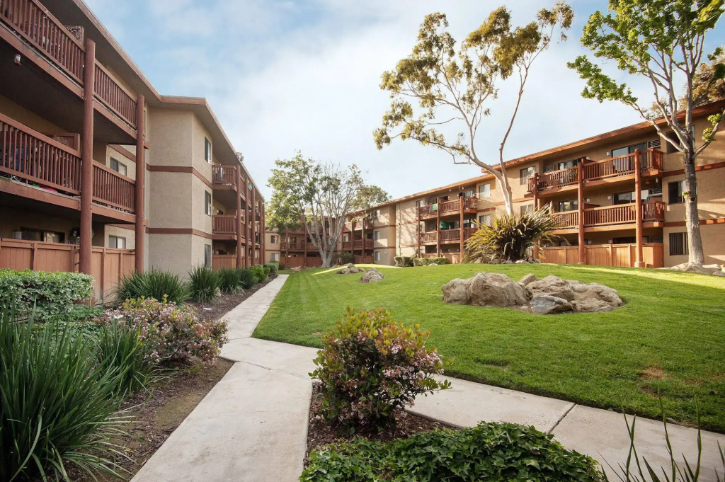 Sunshine Suites at Midway - Général