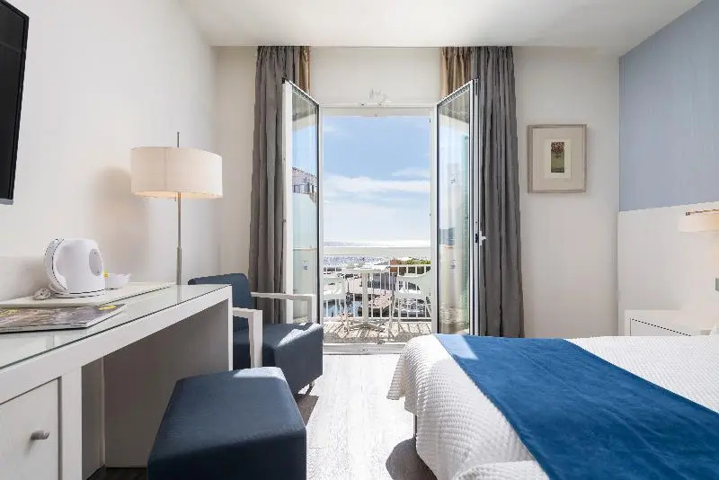 Cala Bona Hotel - Chambres