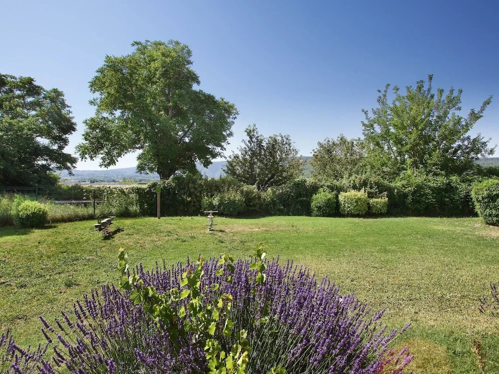Apartment in Bonnieux Near Lavender Fields
