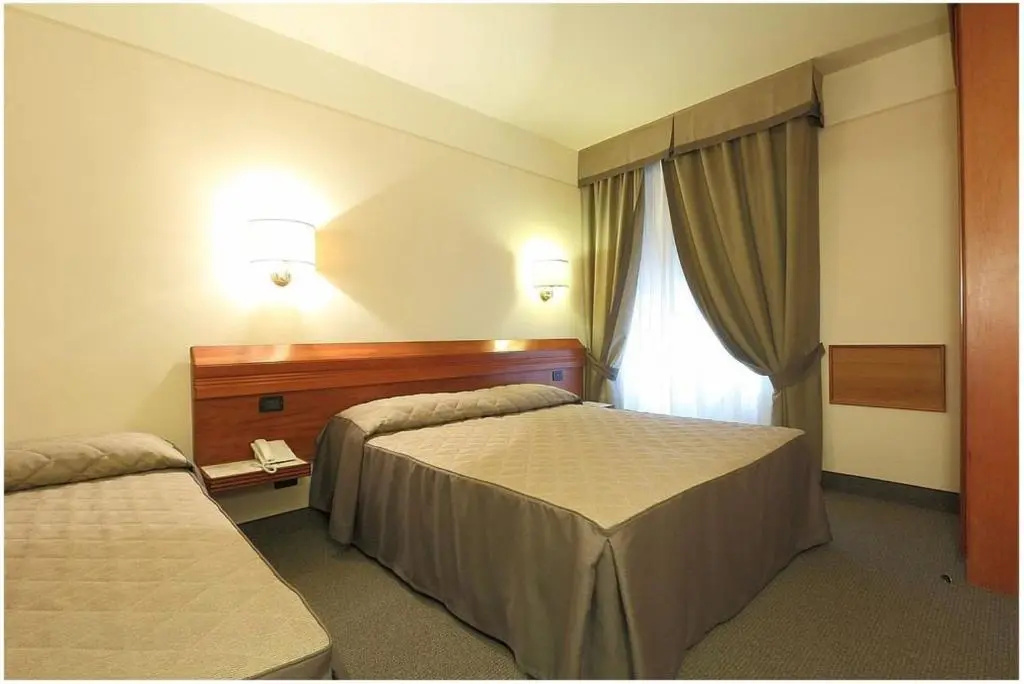 Triple room