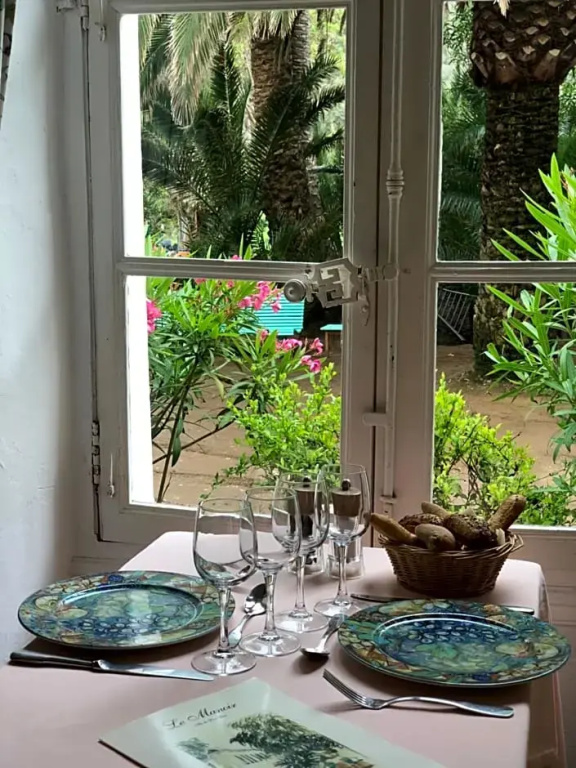 Balcony & Terrace