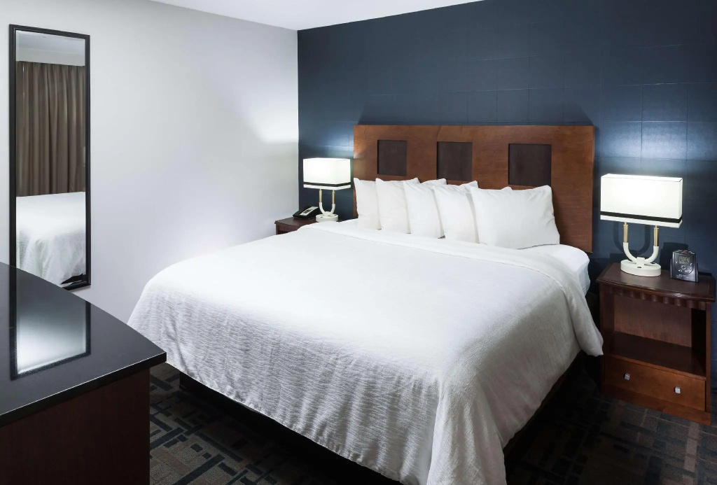 Embassy Suites by Hilton Anchorage - Chambres