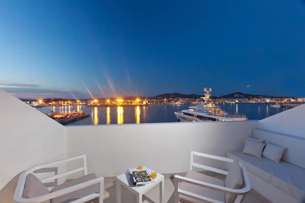 Ryans La Marina - Chambres