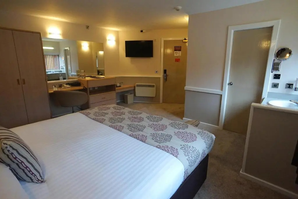 Damon's Hotel - Chambres