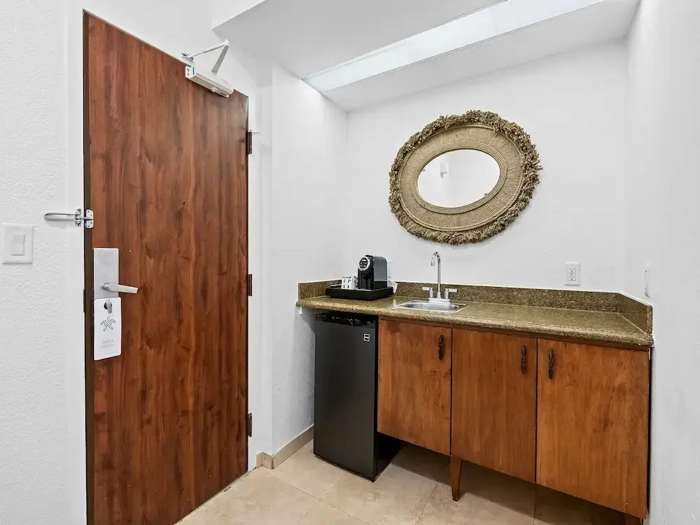 Standard Double room oceanfront (full double bed)