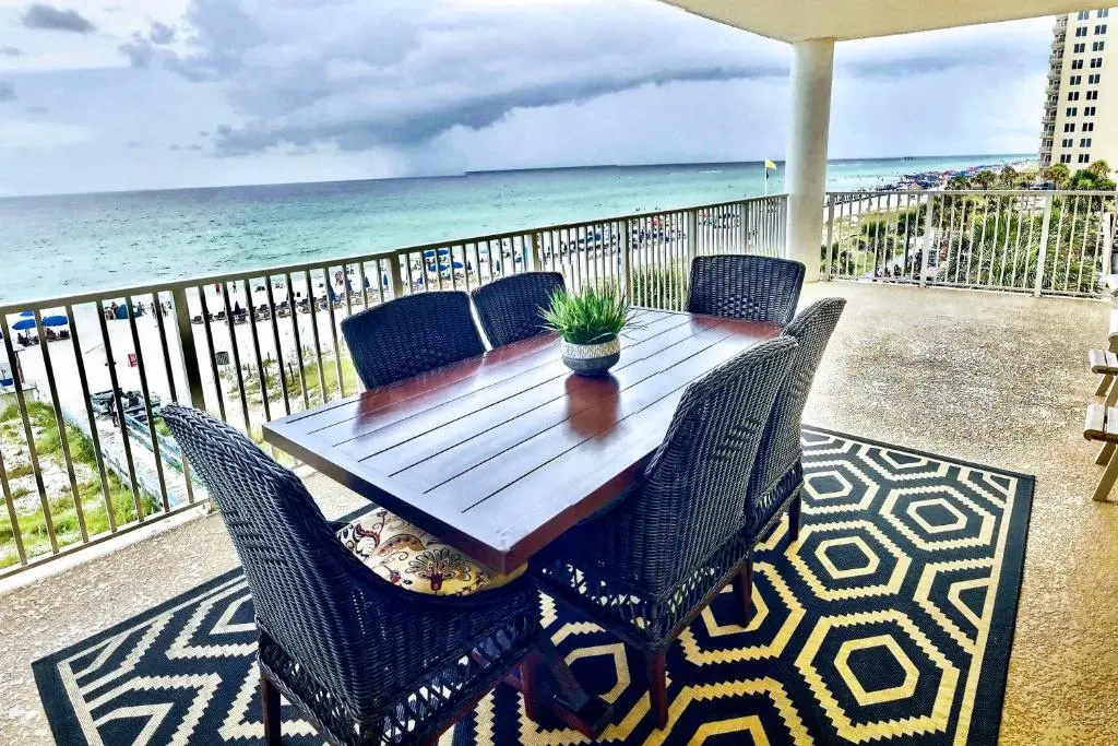 Barefoot Bliss - beachfront condo - sleeps 14