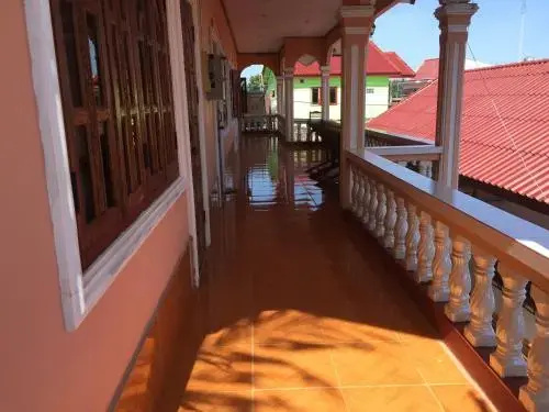 Balcony & Terrace