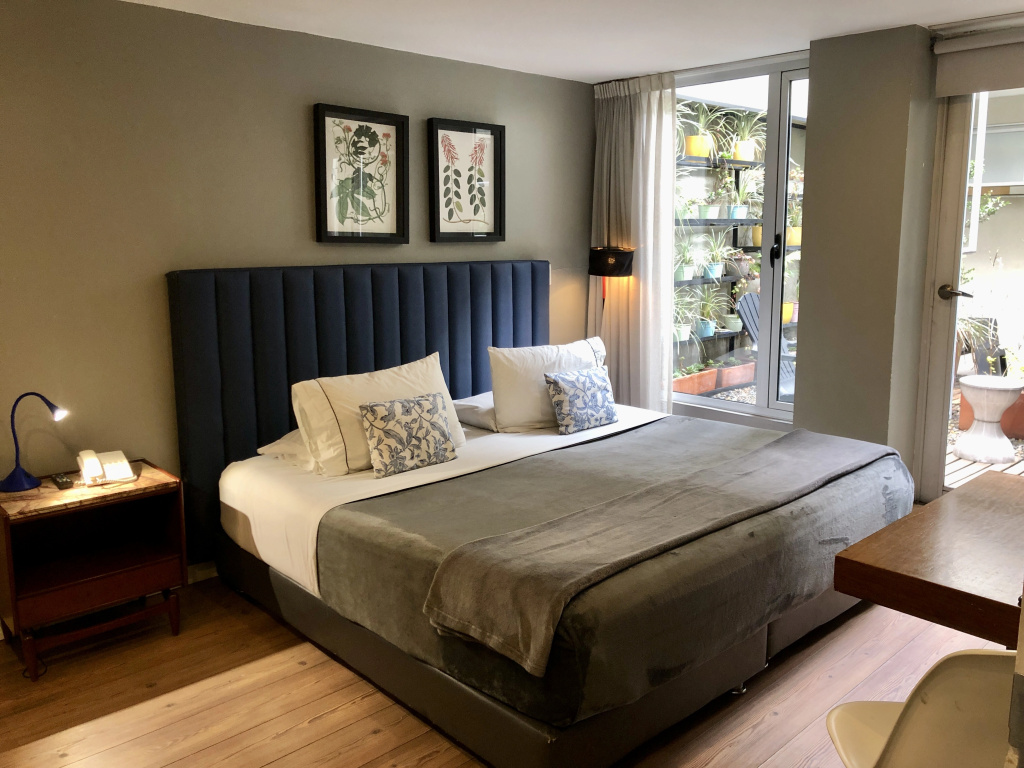 Hotel Living 55 — 2