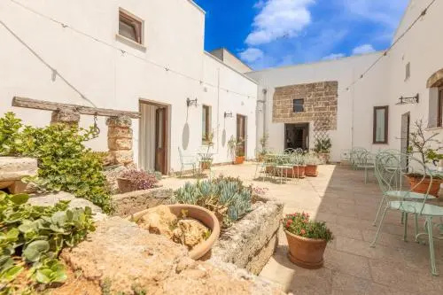 Luxury Courtyard Bilo