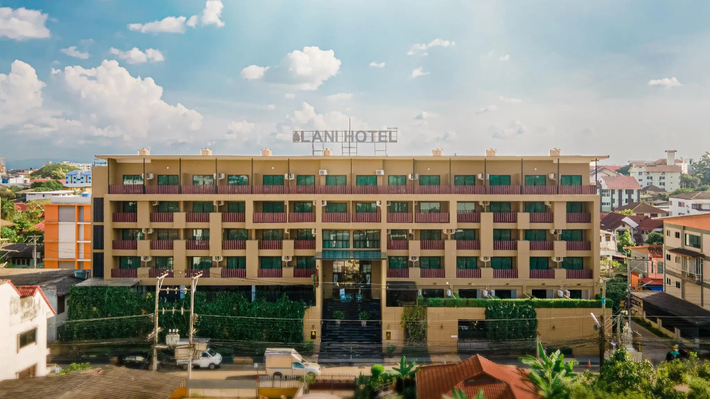 1 Bedroom Double Suite with balcony and with mountain view full double bed