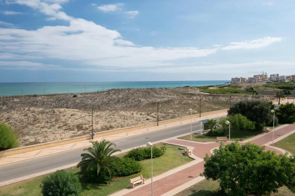 Beach & Waterfront