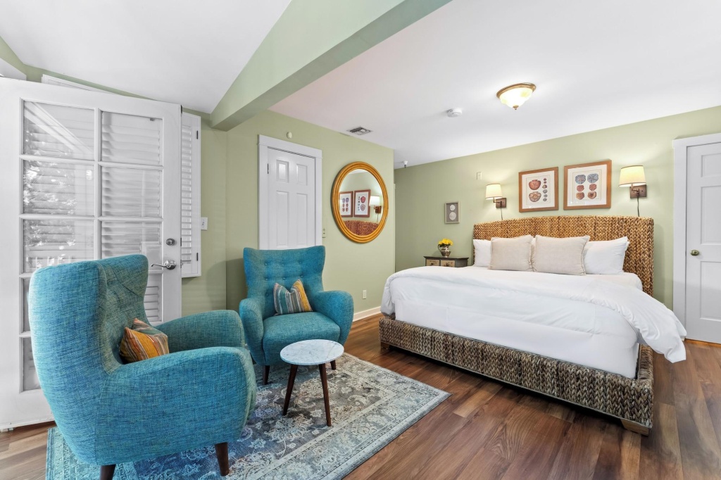 Отель Channel Road Inn, A Four Sisters Inn в Лос-Анджелесе