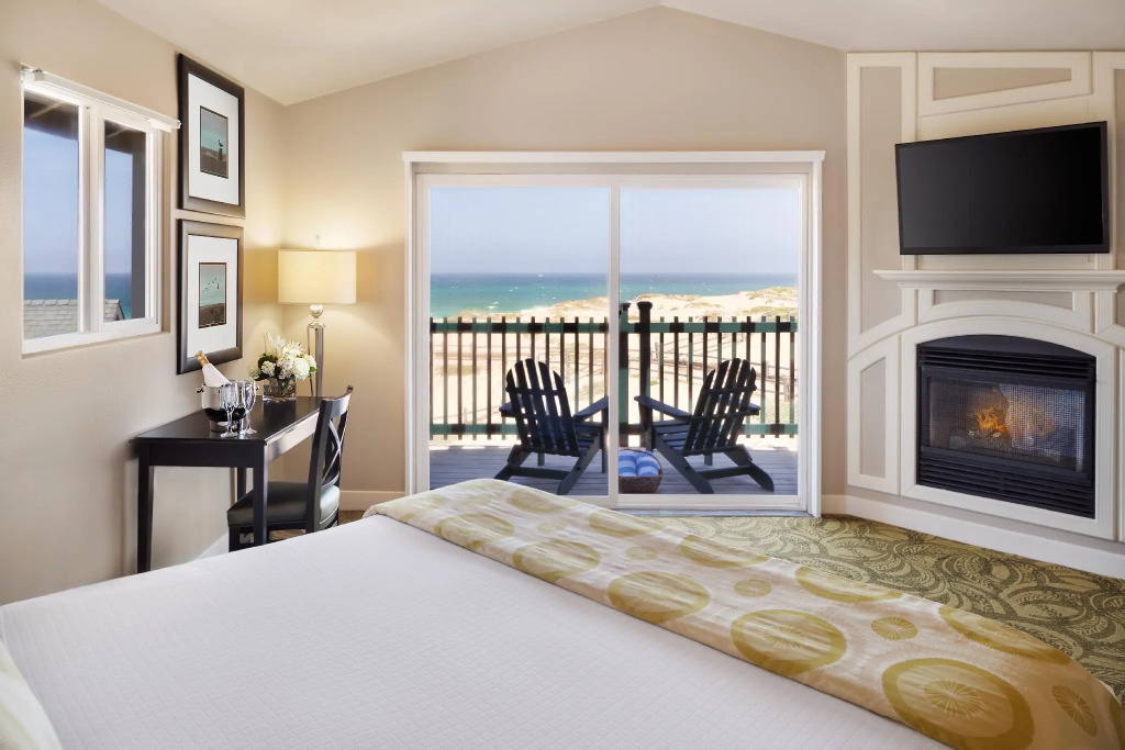 Deluxe room oceanfront