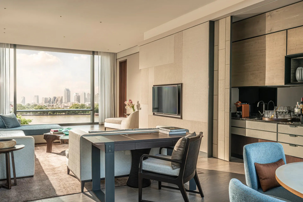 Four Seasons Hotel Bangkok At Chao Phraya River