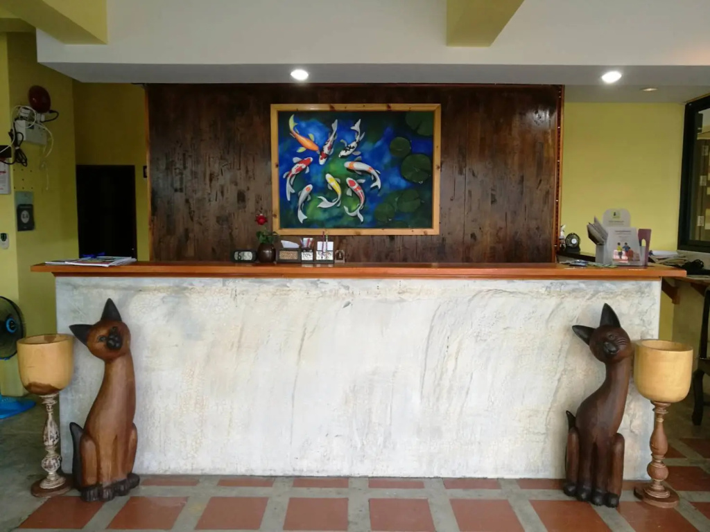 Lobby & Reception