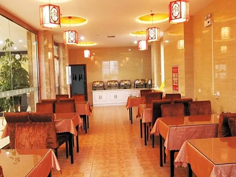 Food & Beverage