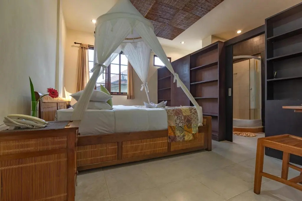 Superior Double room (full double bed)