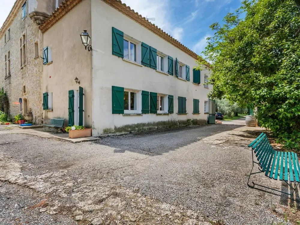 Apartment With Pool Amid Vineyards and Near the Beach