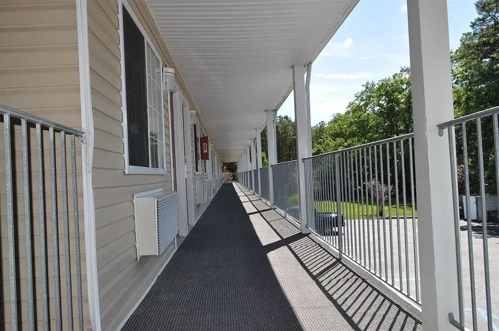 Balcony & Terrace