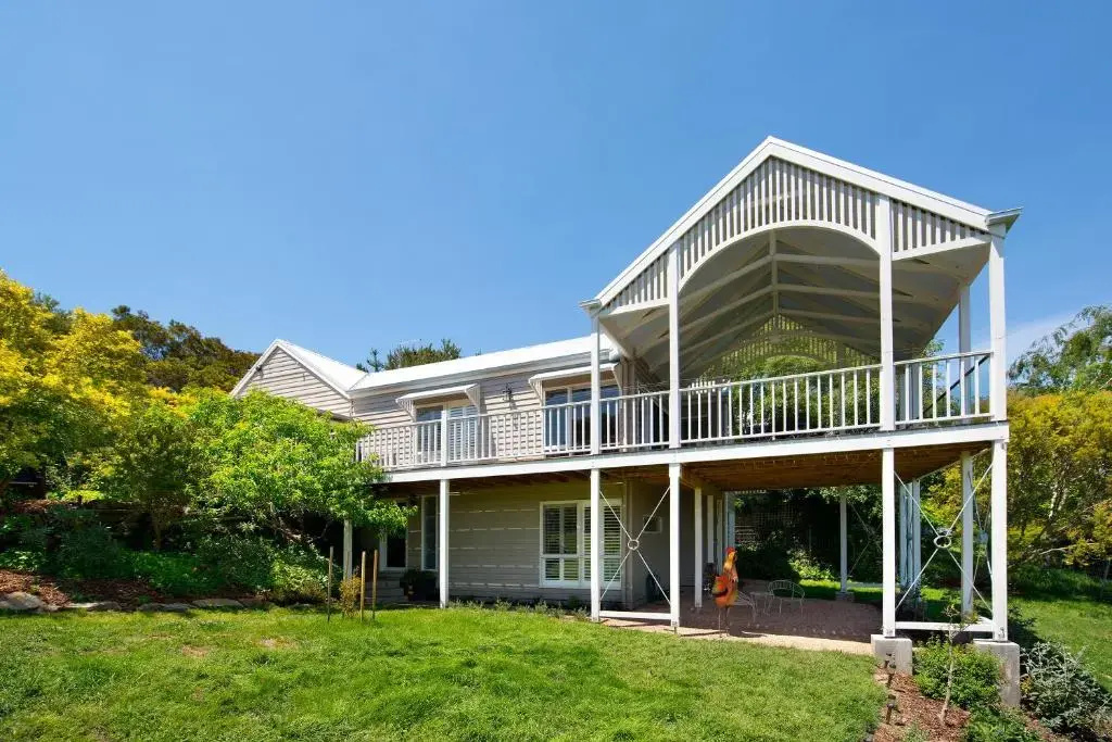 4 Bedrooms Cottage