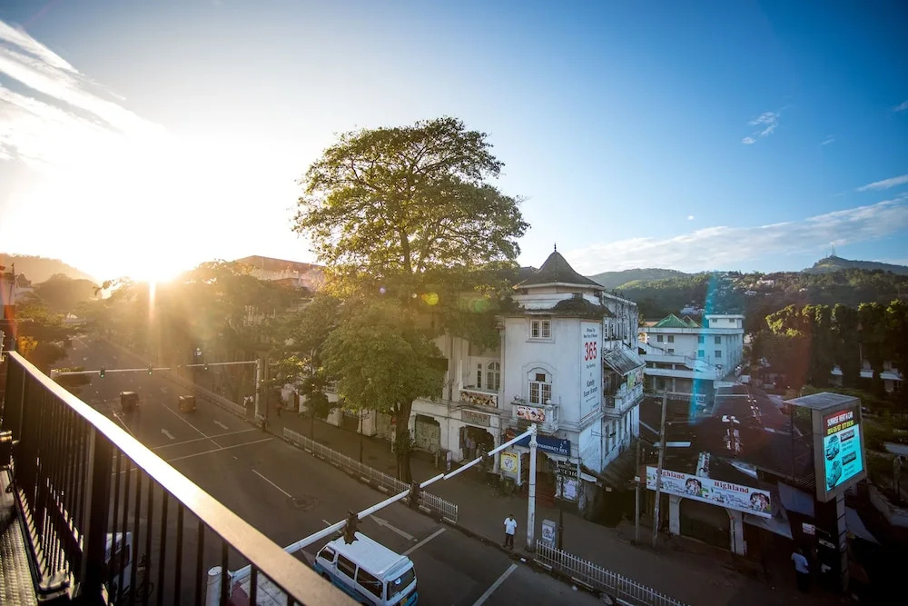 Impala City Hotel and Hostel Kandy 50