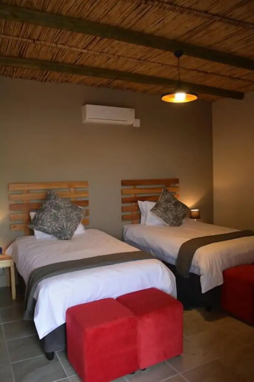 Standard Double room with balcony (twin beds)