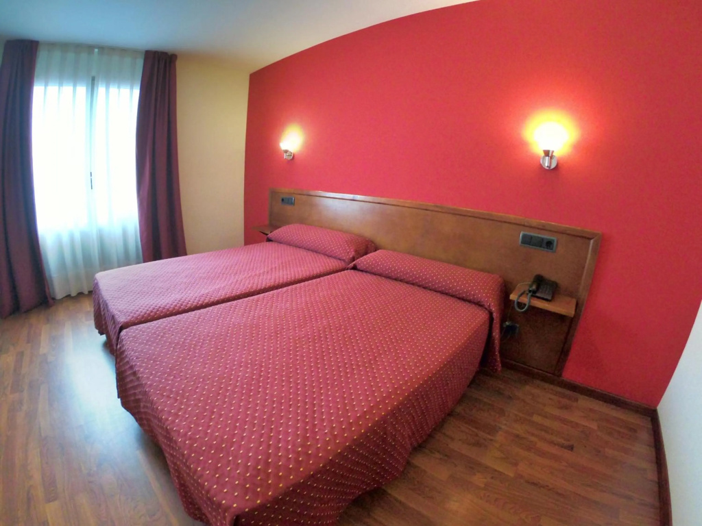 Hotel Cangas De Onis Center — 2