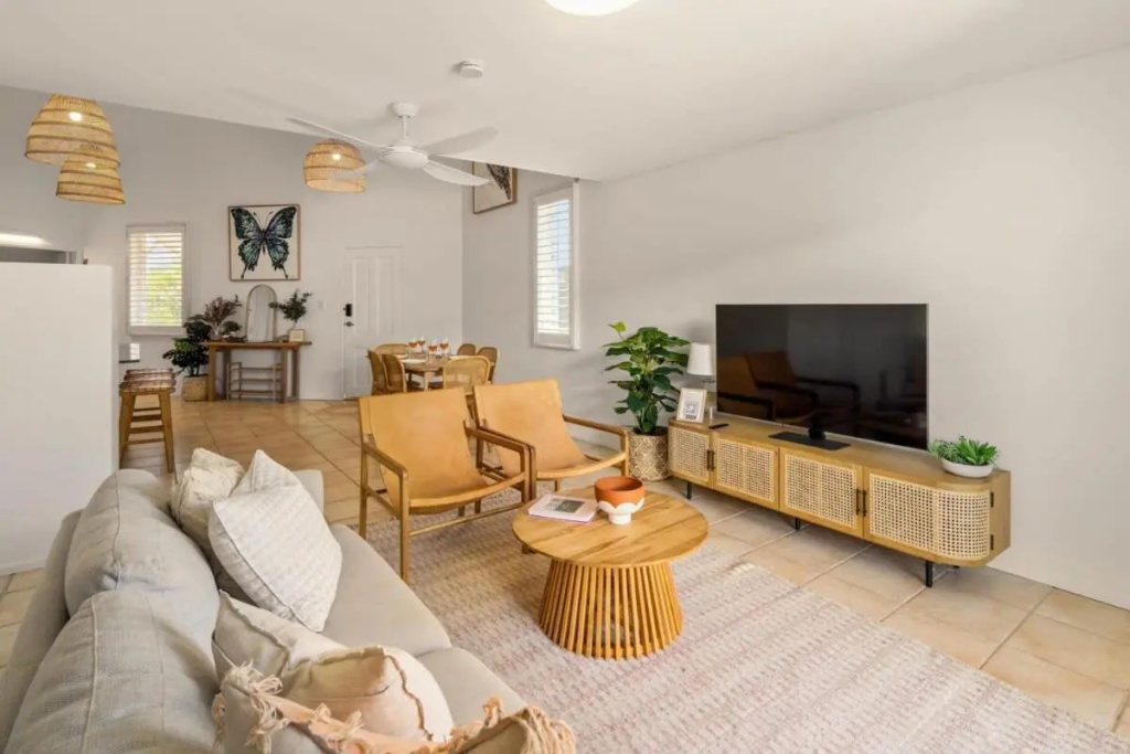 Dicky Beach Townhouse with Loft on the beach