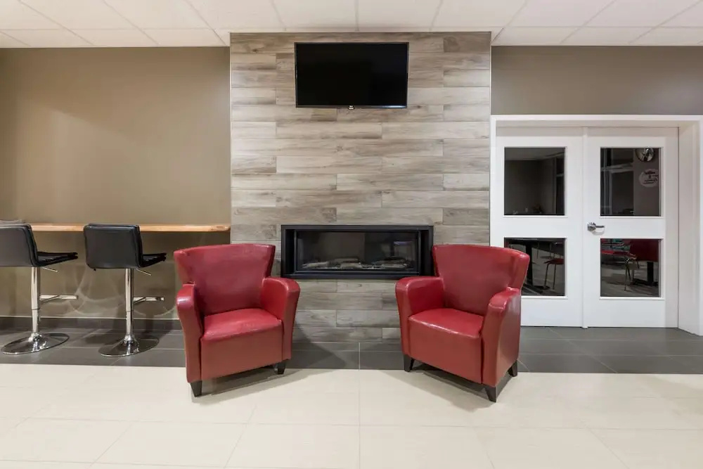 Lobby & Reception