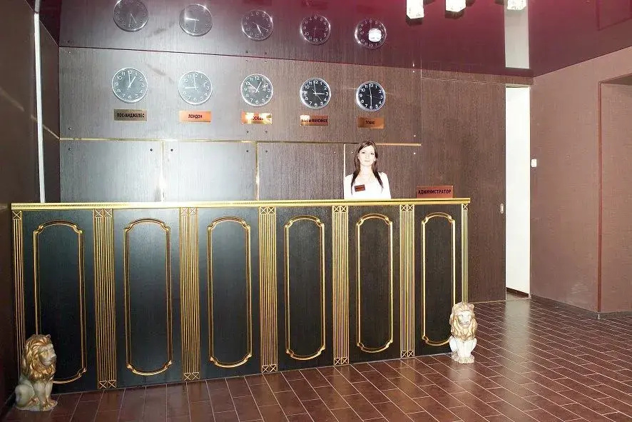 Lobby & Reception