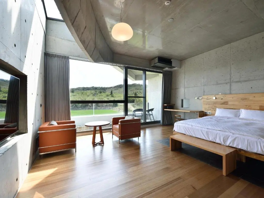 Deluxe Double room with balcony and with sea view (full double bed)