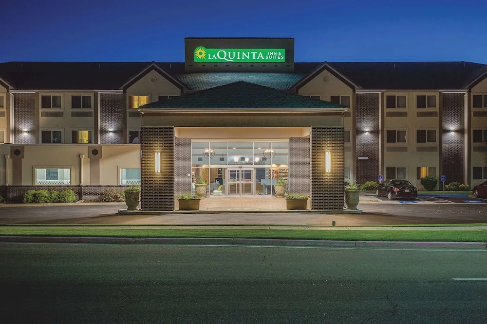 Crystal Inn Hotel & Suites - Logan