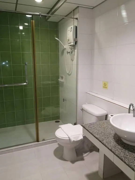Deluxe Double room (full double bed)